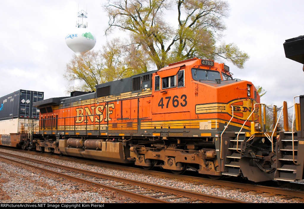 BNSF 4763